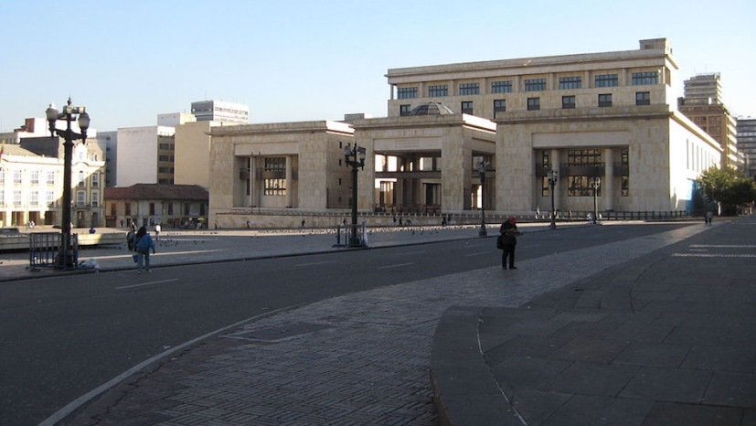 Fachada del Palacio de Justicia de Colombia, sede de la Corte Constitucional. / Robledo 59, Wikimedia Commons
